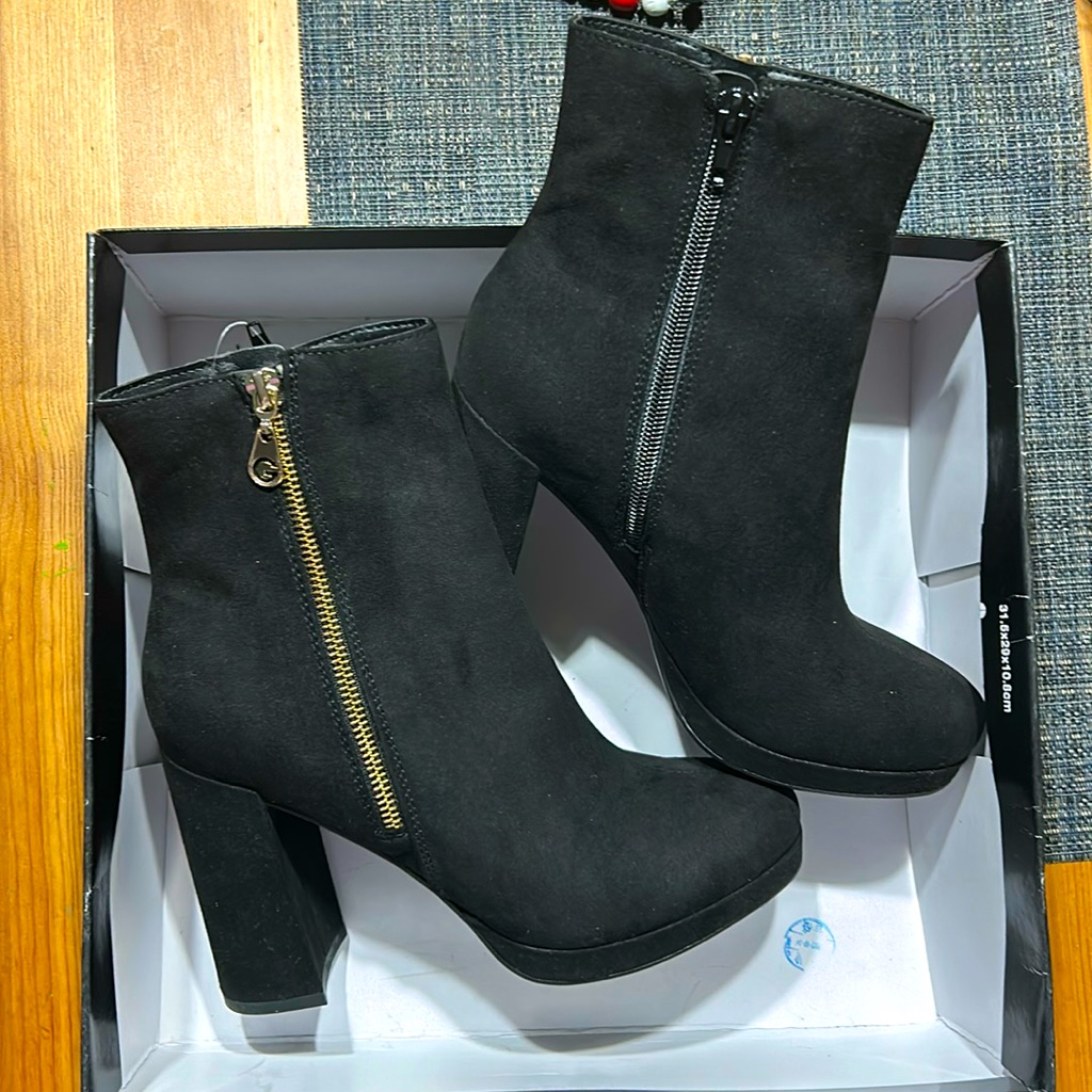 Brand New G By Guess